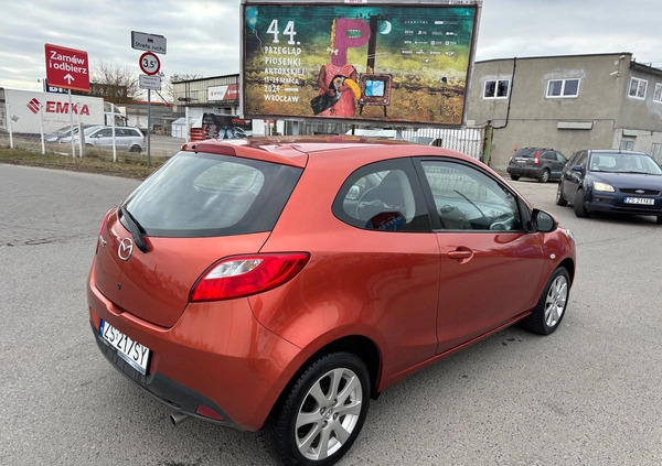 Mazda 2 cena 12999 przebieg: 186000, rok produkcji 2009 z Szczecin małe 301